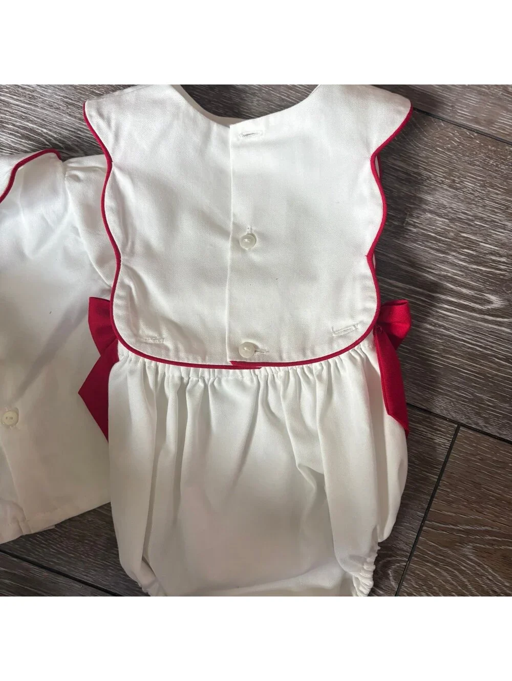 Broke Brooke Edgehill Collection Christmas Bubble Set NB NWT